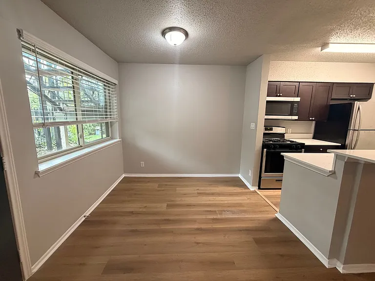 1202 Newning Ave #106 — Photo 6
