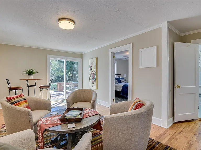 126 Horry St SE — Photo 16