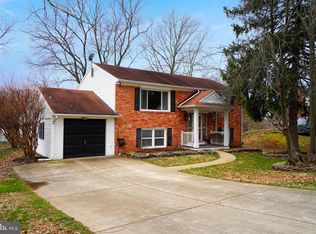 13601 Bentree Ct, Chantilly, VA 20151