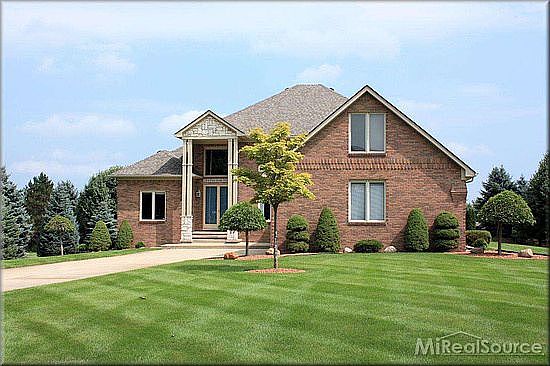 1st image of 71134 Oaktree Ln