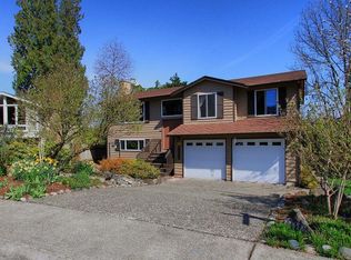 18934 SE 42nd Pl, Issaquah, WA 98027