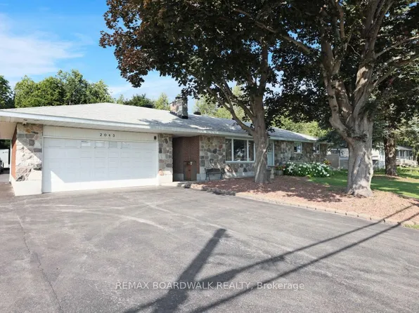 2043 Carp Rd, Ottawa, ON K0A 1L0