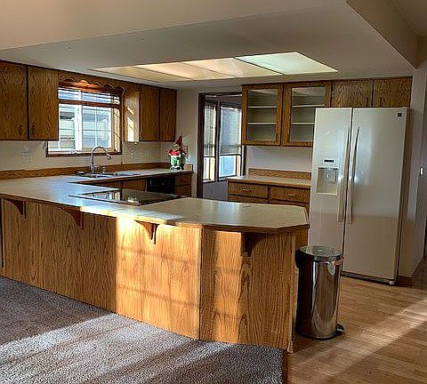 Kitchen, new stove 2019