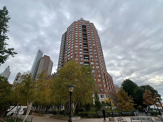 Rented by Highline Residential | media 21