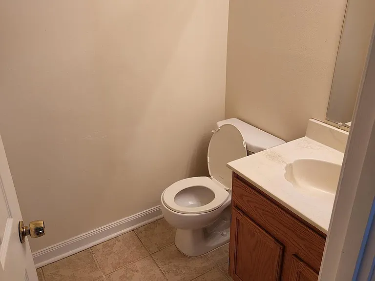 214 Castleton Ter — Photo 13
