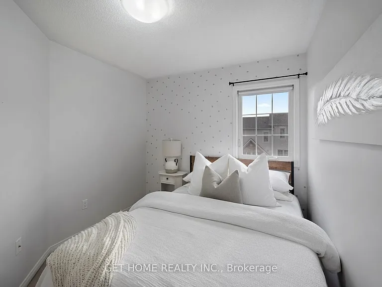 19 Benjamin Way — Photo 14