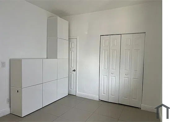 2 bed, $2,500 — Photo 2