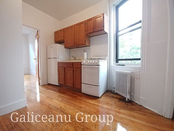 3rd image of 219 E 32nd St APT 3B