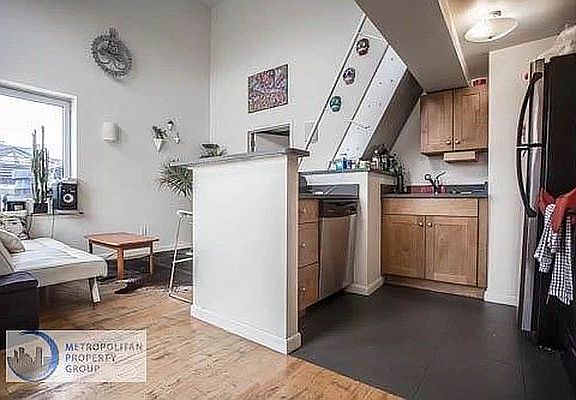 5th image of 56 Saint Marks Pl APT 9C
