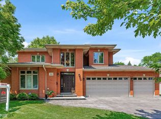 5912 Crain St, Morton Grove, IL 60053