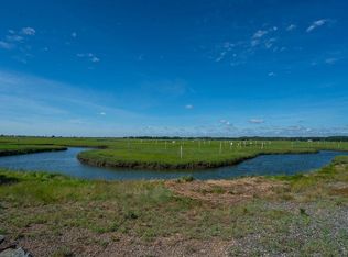 27 Cross Beach Rd, Seabrook, NH 03874