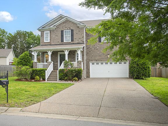 2nd image of 1804 Looking Glass Ln