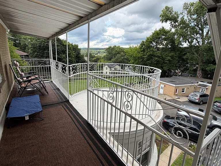 125 Atwater Ave — Photo 4
