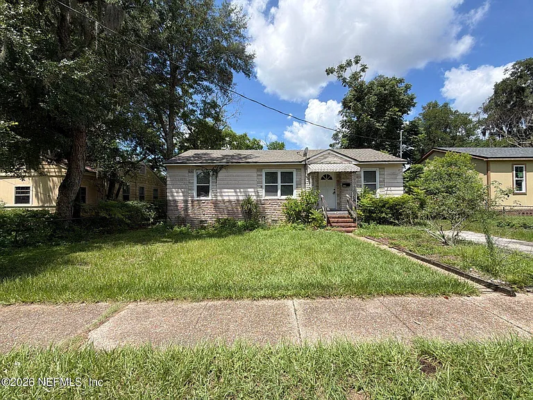 8028 Delaware Ave — Photo 3