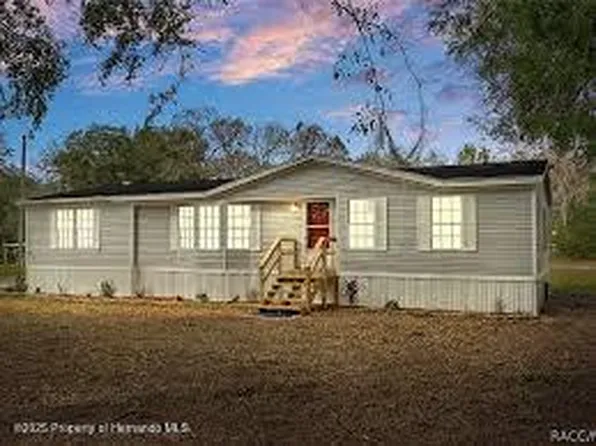 6587 W Country Club Dr, Homosassa, FL 34448