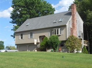 10 Cedar Hill Dr, Acushnet, MA 02743