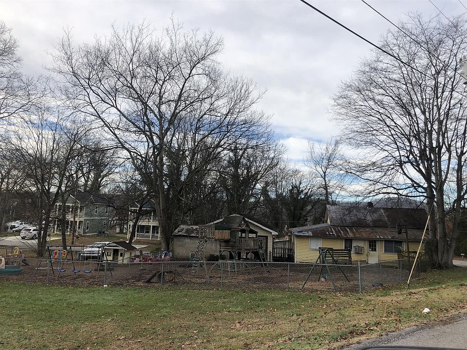 1st image of 104 Turner St