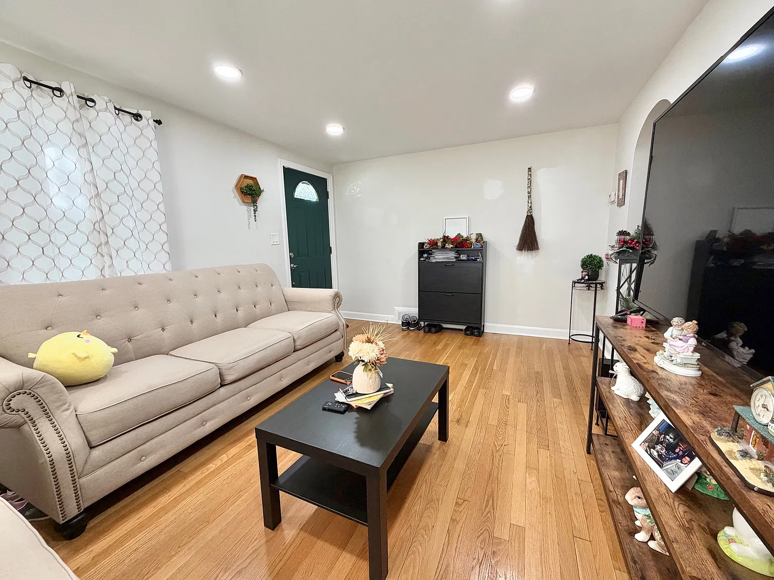 3 bed, 1152 sqft, $3,600 — Photo 4