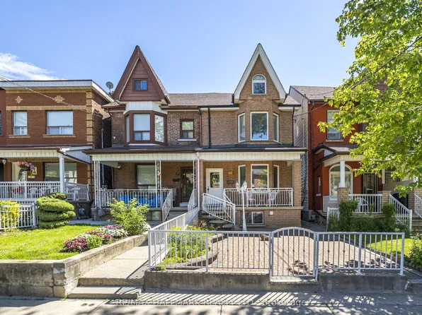 47 Montrose Ave, Toronto, ON M6J 2T6
