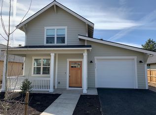 935 E Horse Back Trl, Sisters, OR 97759