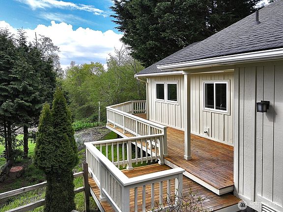 5th image of 3760 Periwinkle Road