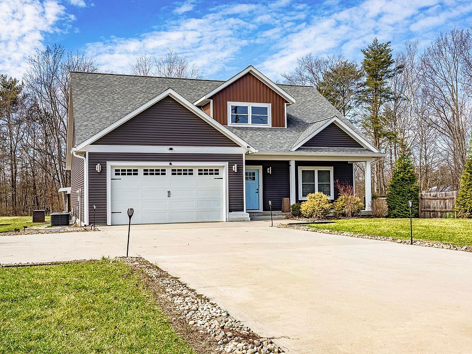 1st image of 1370 S Smith Rd