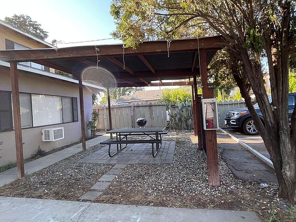 3rd image of 425 S 3rd Ave APT A