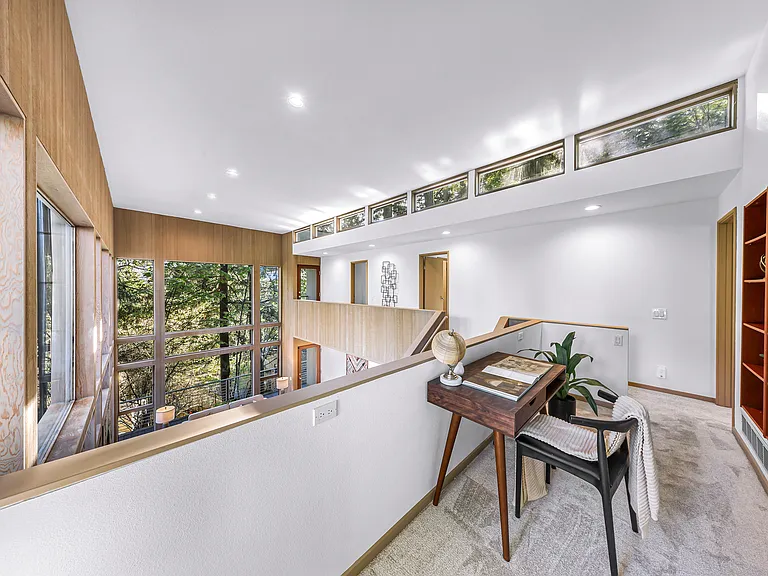 2261 W Lake Sammamish Pkwy SE — Photo 3