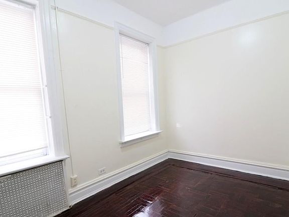 5th image of 1136 Grant Ave