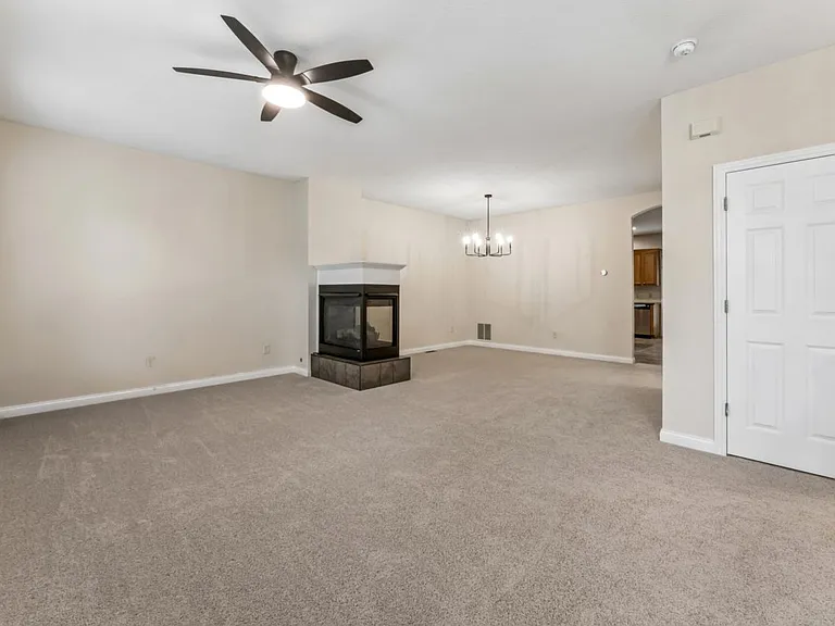 4127 Certaldo Dr — Photo 5