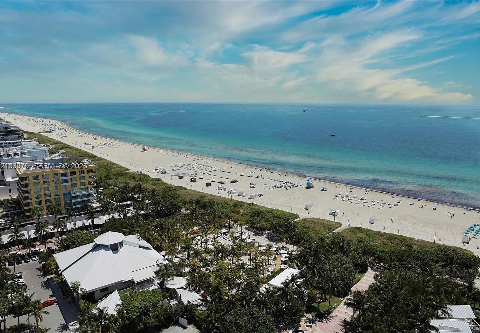 Continuum On South Beach — Photo 2