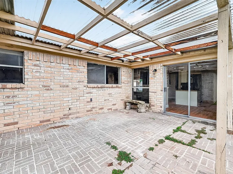 13847 Cherry Hollow Ln — Photo 39
