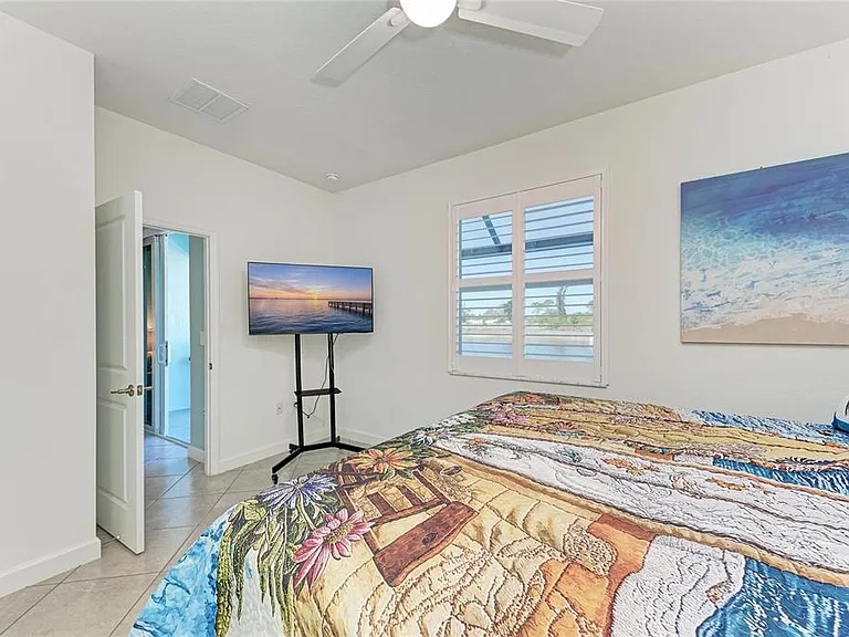 8613 Seasalt Loop — Photo 40