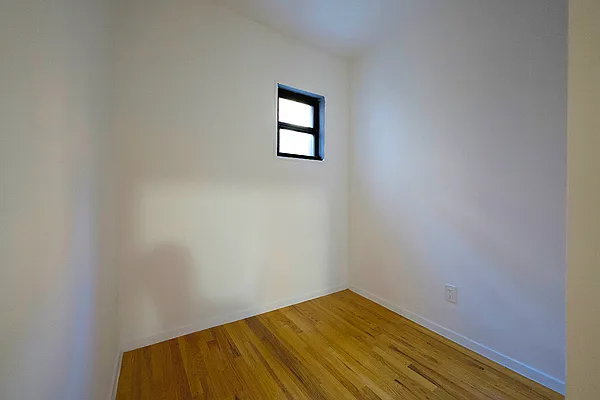 Rented by Buchbinder & Warren | media 5