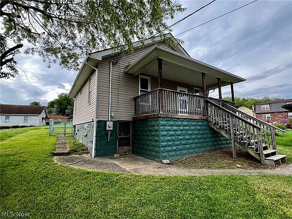 3rd image of 111 Harvey Ave
