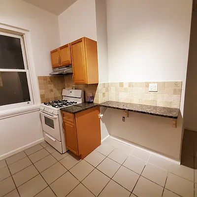 Rented by THOMAS F CAMPENNI CO | media 12