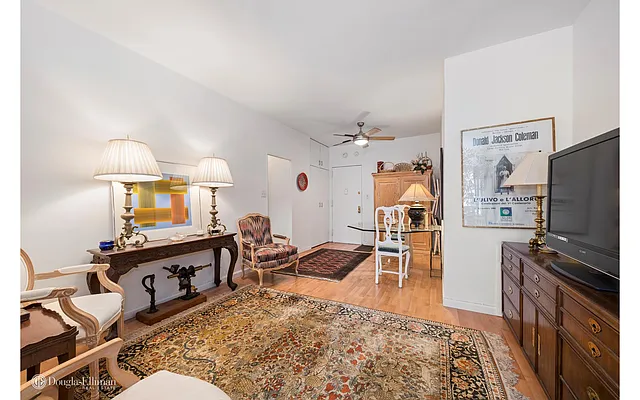 Sold by Douglas Elliman | media 14