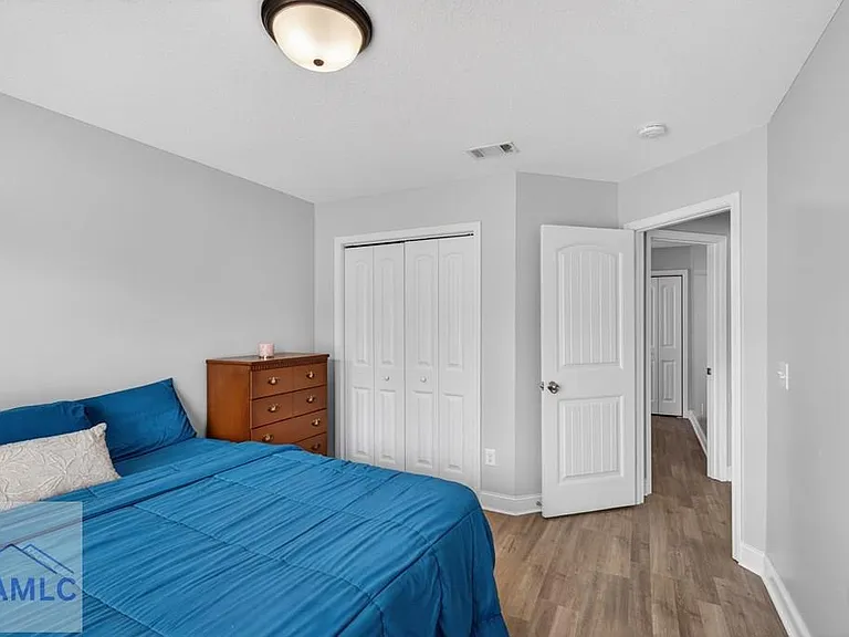 182 Grandview Dr — Photo 23