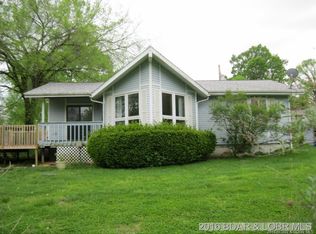 207 Red Bud Cir, Camdenton, MO 65020