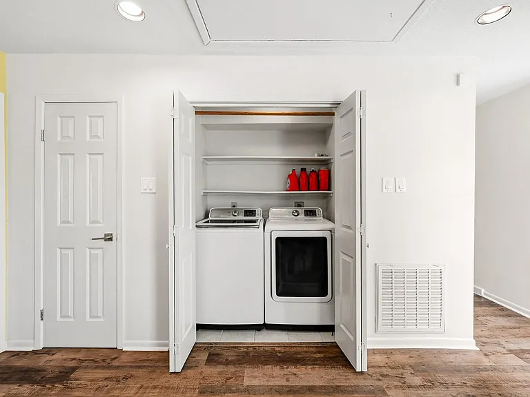 1116 Bering Dr #25 — Photo 35