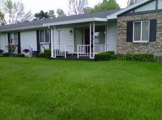 5636 Leisure South Dr SE, Grand Rapids, MI 49548