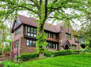 5403 Waterbury Rd, Des Moines, IA 50312