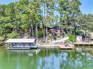220 Southshore Dr, Hot Springs, AR 71913