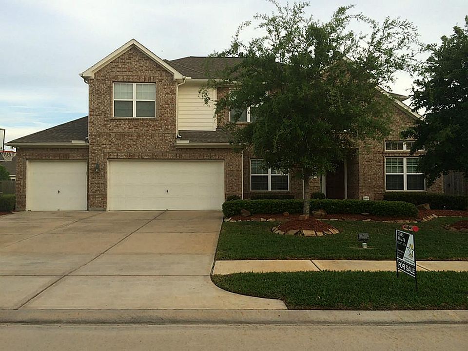 Exceptionally well kept home. Pictures don't do it justice.