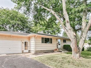 79 Beaconsfield Rd, Rochester, NY 14623