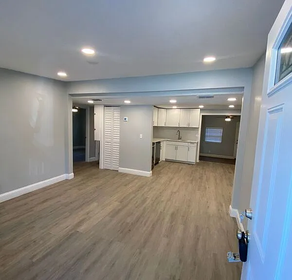 2818 Palmdale St — Photo 7
