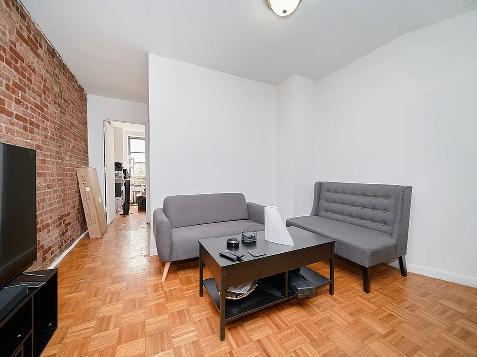 1st image of 335 W 43rd St APT 3A
