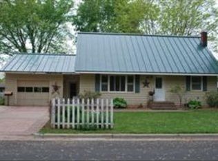 334 Lee St, Holmen, WI 54636