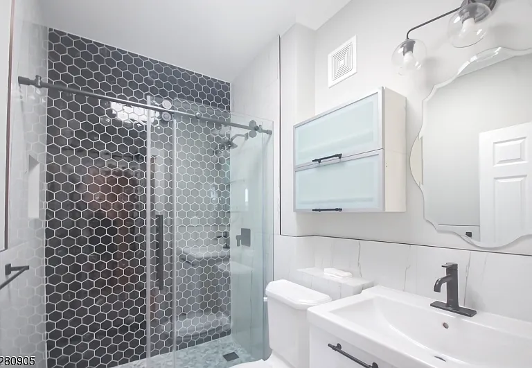 54-60 McWhorter St #307 — Photo 10