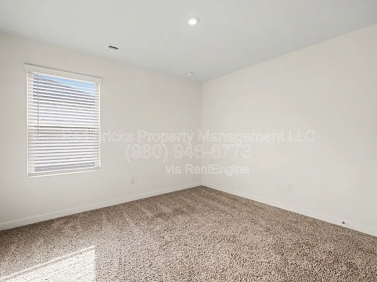 11144 Comiskey Ln — Photo 26
